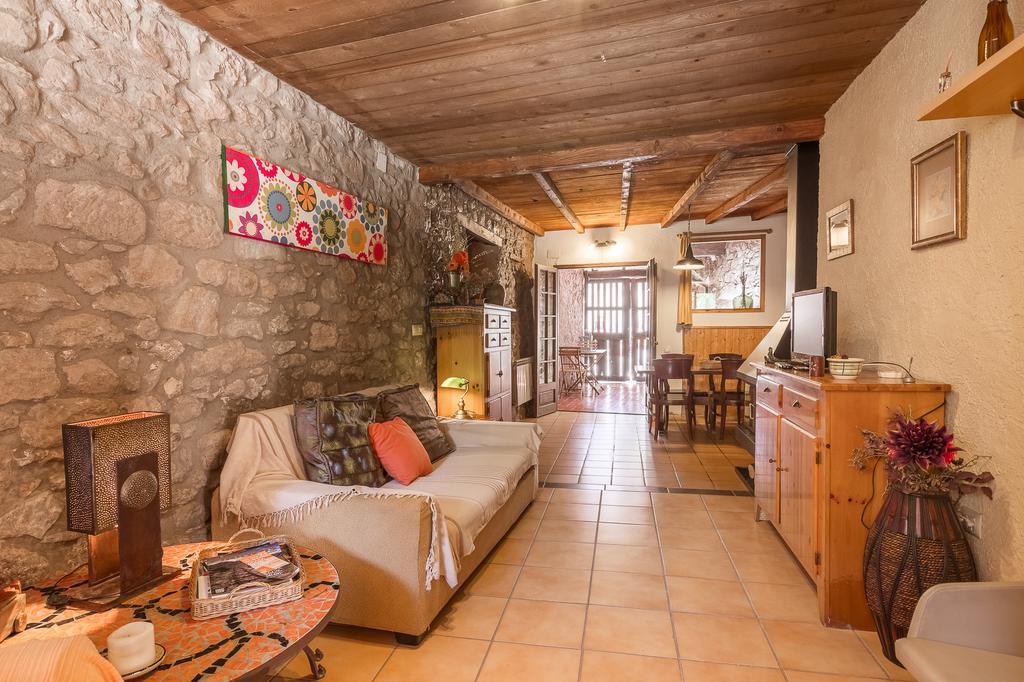 Can Sola La Vall De Bianya Sant Pere Despuig Exterior foto